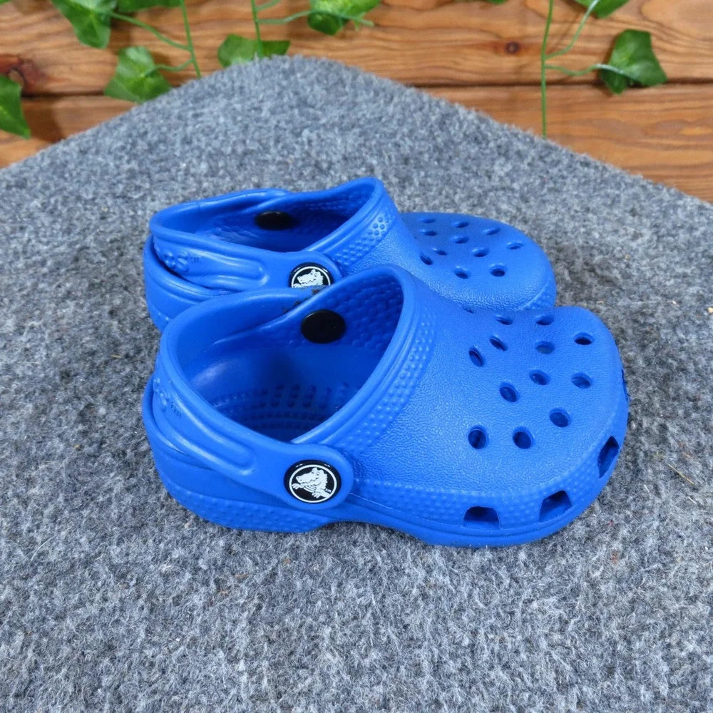 Crocs Classic Clog Baby Shoes Size 2/3 Infant Water Play Outdoor Blue Synthetic